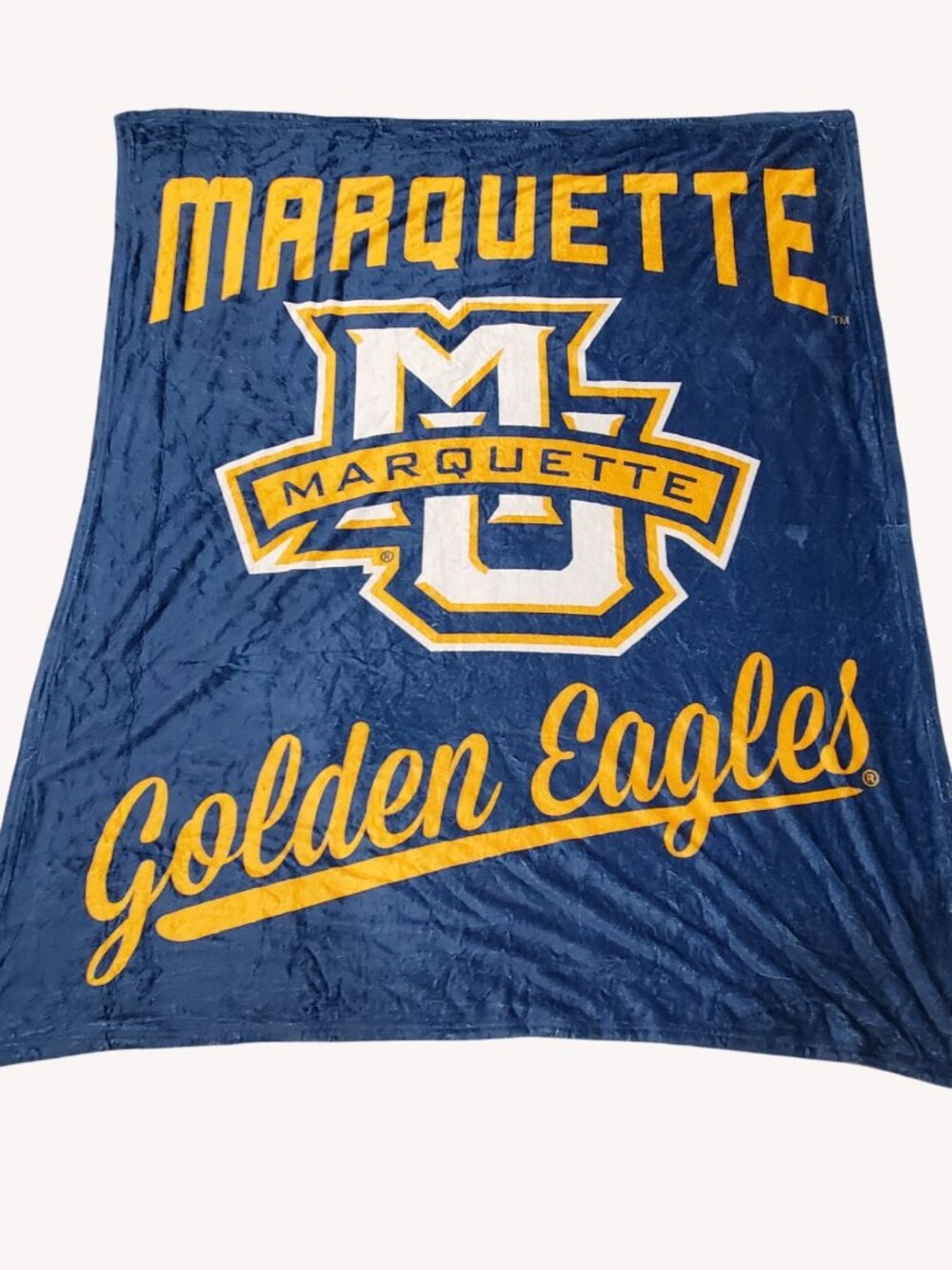 Northwest Marquette Golden Eagles Alumni Silk-Touch Throw Blanket